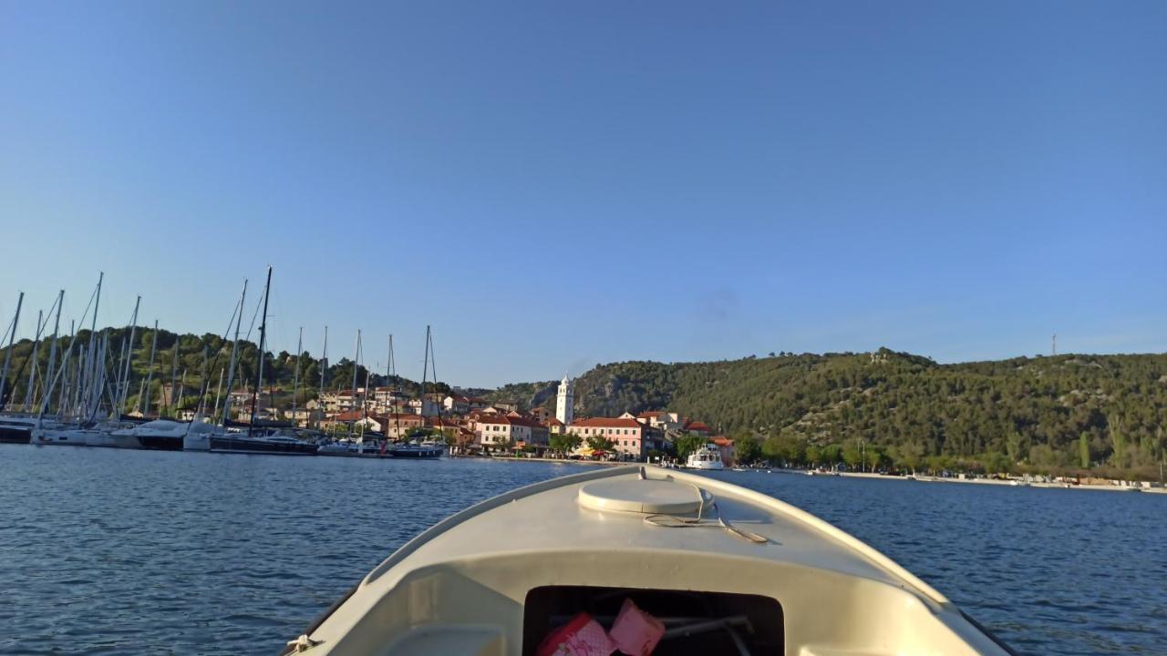 Mila And Jurija Formenti 2 Apartments In Heart Of Nautic Marina, With Heated Swimming Pool, Bikes, Sup, Kajak Skradin Exterior photo