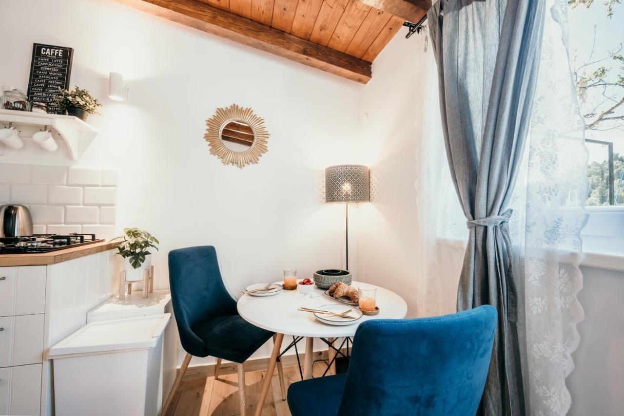 Mila And Jurija Formenti 2 Apartments In Heart Of Nautic Marina, With Heated Swimming Pool, Bikes, Sup, Kajak Skradin Exterior photo