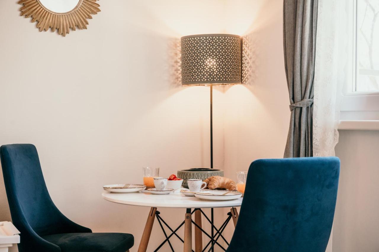 Mila And Jurija Formenti 2 Apartments In Heart Of Nautic Marina, With Heated Swimming Pool, Bikes, Sup, Kajak Skradin Exterior photo